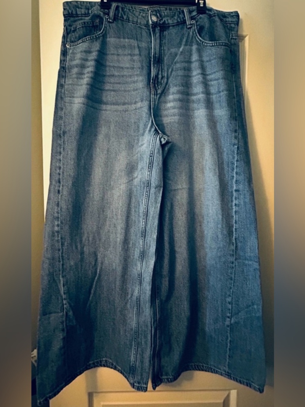 H&M Wide Leg Loose Fit High Waist Jeans